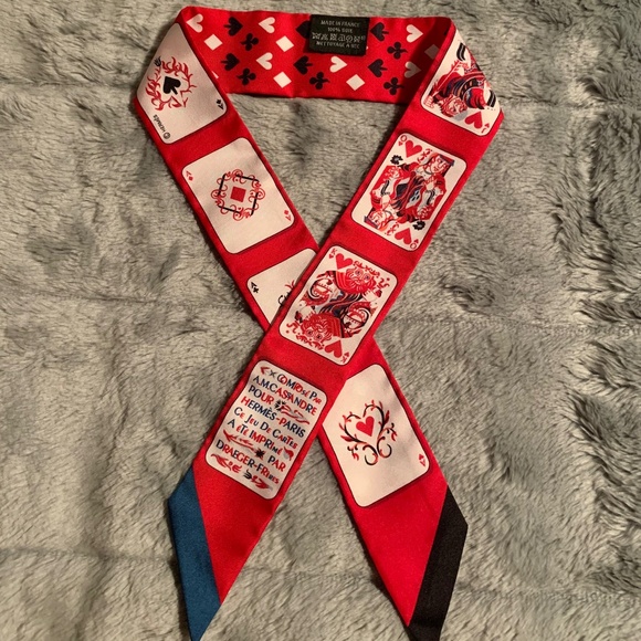 HERMES Twilly Playing Card Pattern - Picture 9 of 12